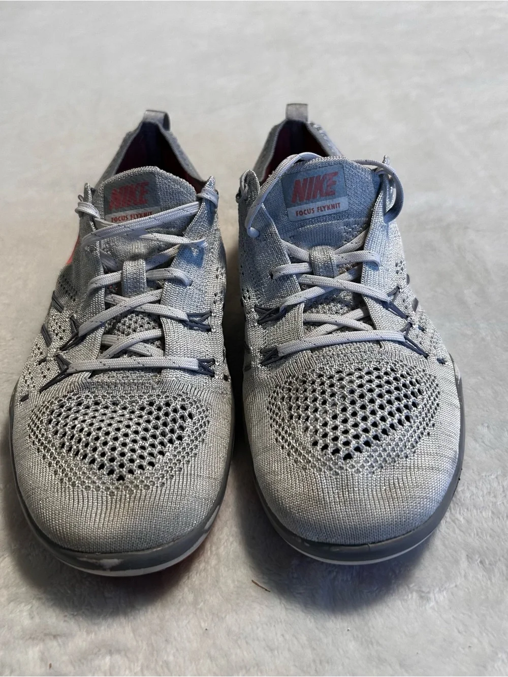 Nike Men's Gray Knit Running Shoes with Coral Accents